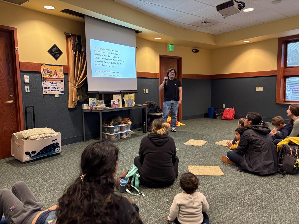 Mr Ricardo hosting Spanish Storytime